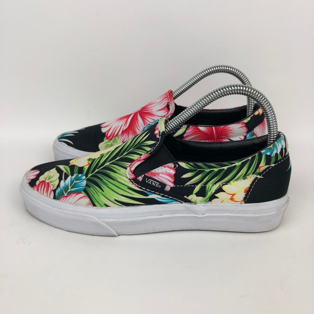 Vans Classic Floral Slip On Skate Shoe Womens Size 7.5 Black Multicolor Athletic